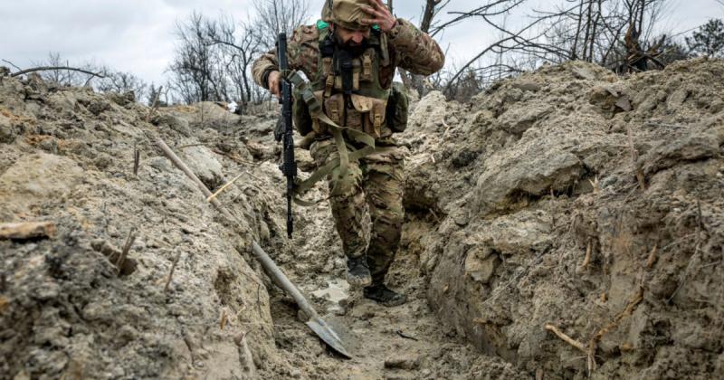 Протягом доби на фронті зафіксовано 132 бойових зіткнення, з найбільшою інтенсивністю в районах Курахового та Лиману, повідомляє bigmir)net.