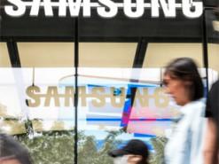 Акції компанії Samsung впали до рекордно низького рівня за останні чотири роки: що стало причиною цього зниження?